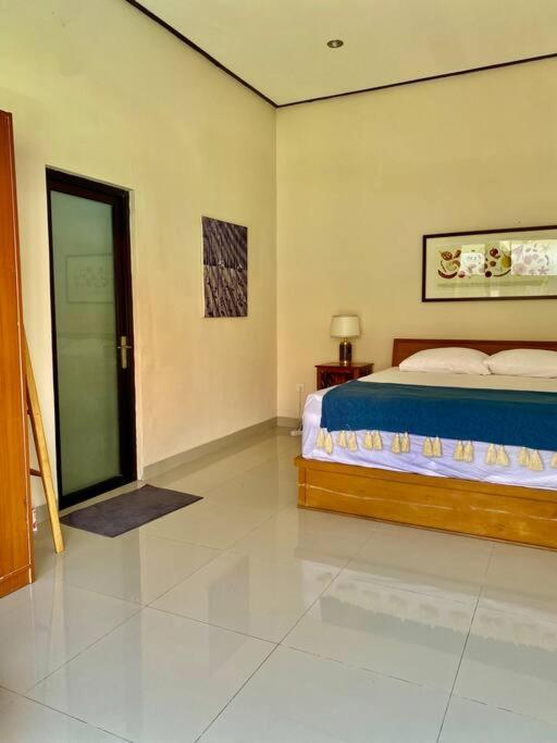 Villa Canting Near