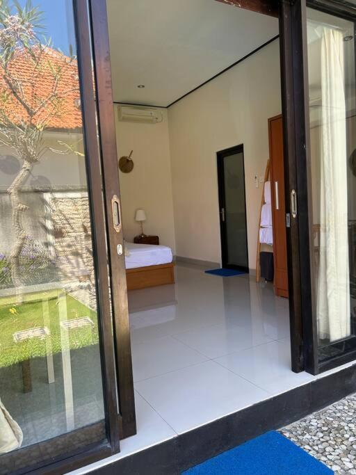 Villa Canting Near